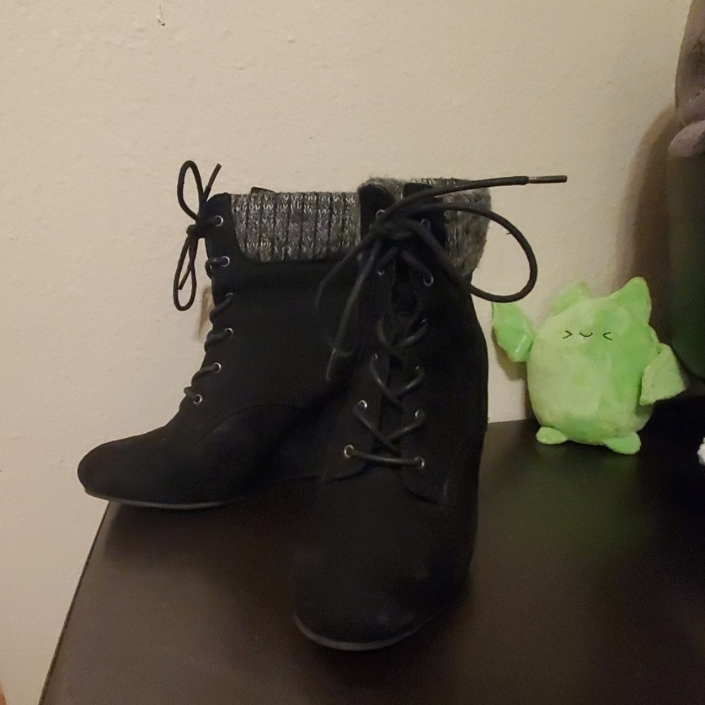 Cute winter wedge booties